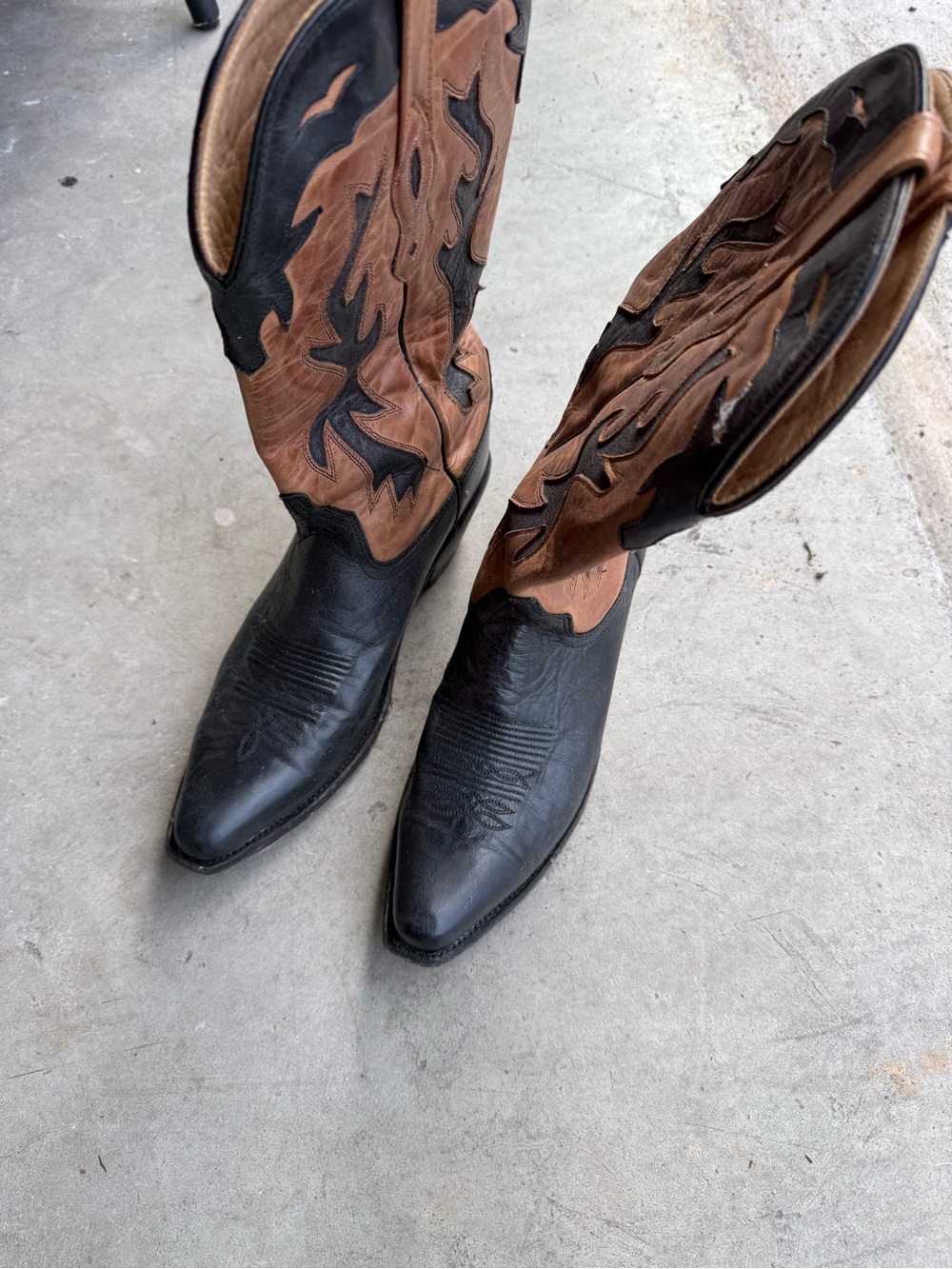 Old West Two-Tone Black and Brown Western Boots
